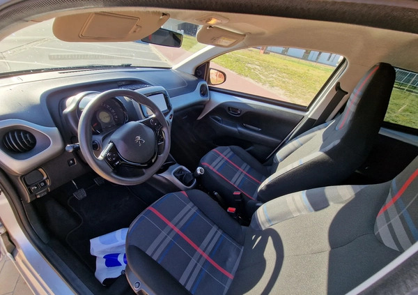 Peugeot 108 cena 24900 przebieg: 57088, rok produkcji 2015 z Koło małe 277